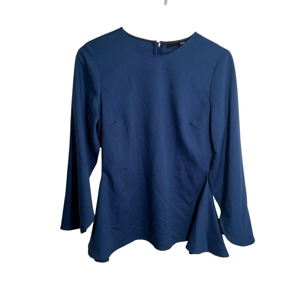 D.d Women's Size 2 Blouse Blue Ruffle Crewneck Zip Back Tulip Sleeve 2D7245-T